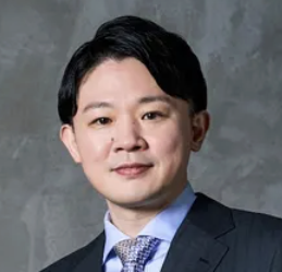 諏訪　翔　氏